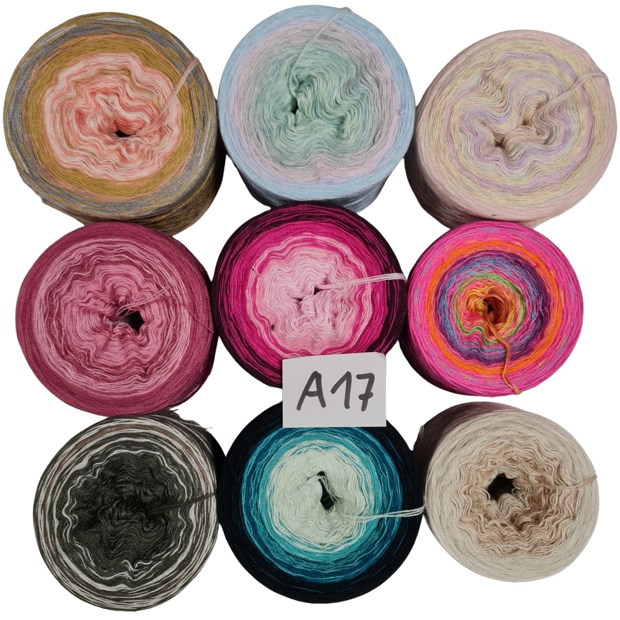 Bobbel-Paket - (A 17 ) - 3+4 fädig-ca. 770g - Mützen+Patchwork