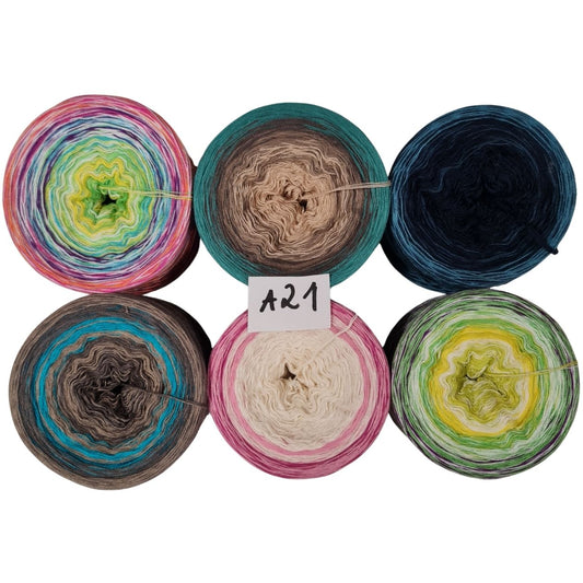 Bobbel-Paket - (A 21 ) - 3+4 fädig-ca. 880g - Kleine Tücher+Patchwork